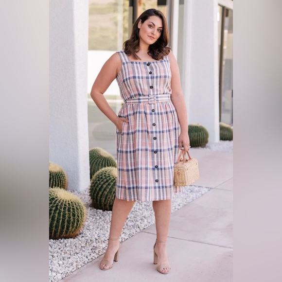 Gal Meets Glam linen Peyton dress - Picture 1 of 5